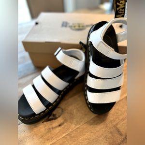 Dr. Martens Blaire sandal White Size5